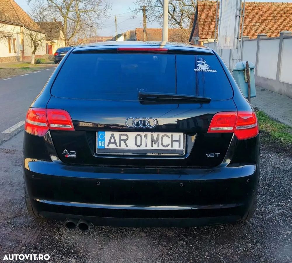 Audi A3 Sportback 1.8 TFSI Ambiente - 3