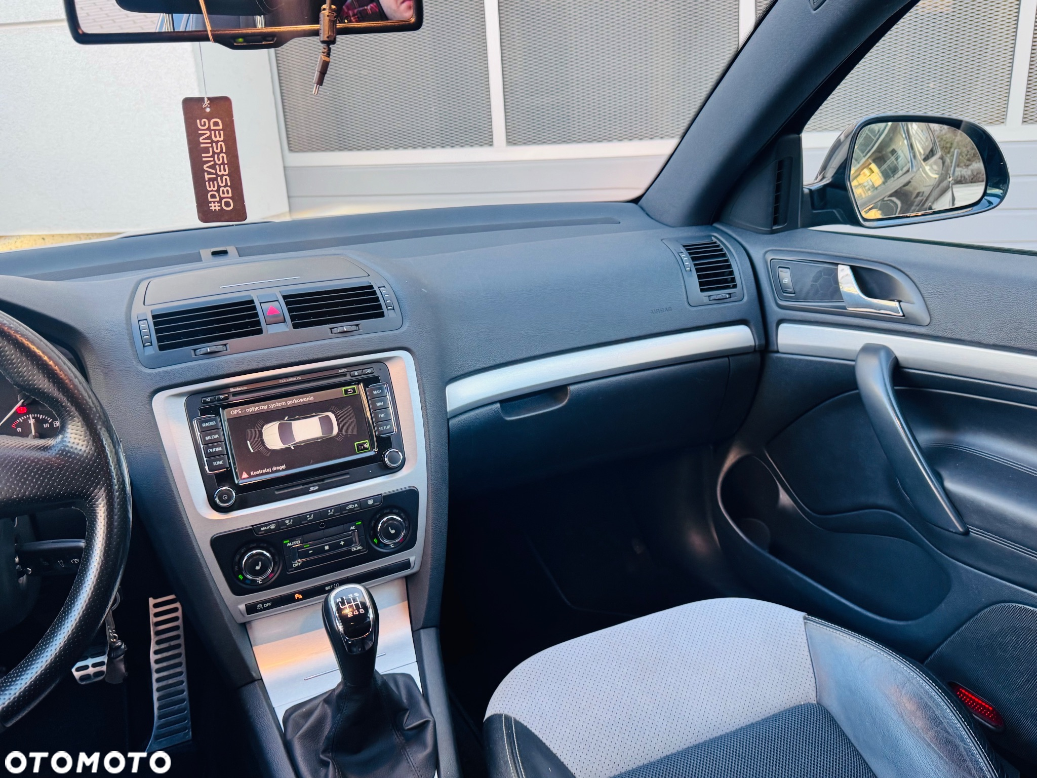 Skoda Octavia 2.0 TDI DPF RS - 25