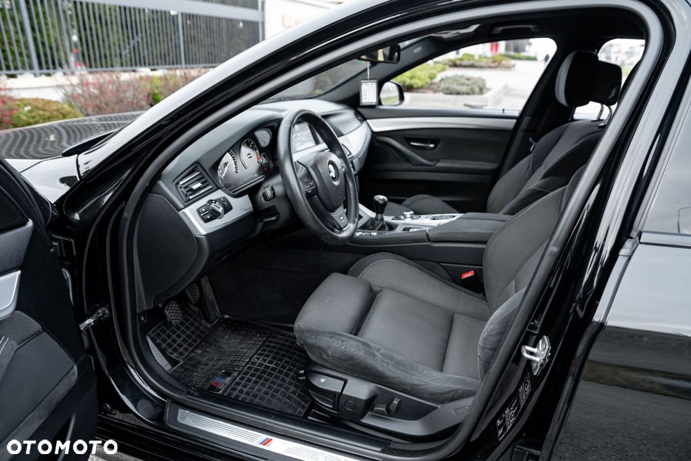 BMW Seria 5 ver-xdrive20d - 17