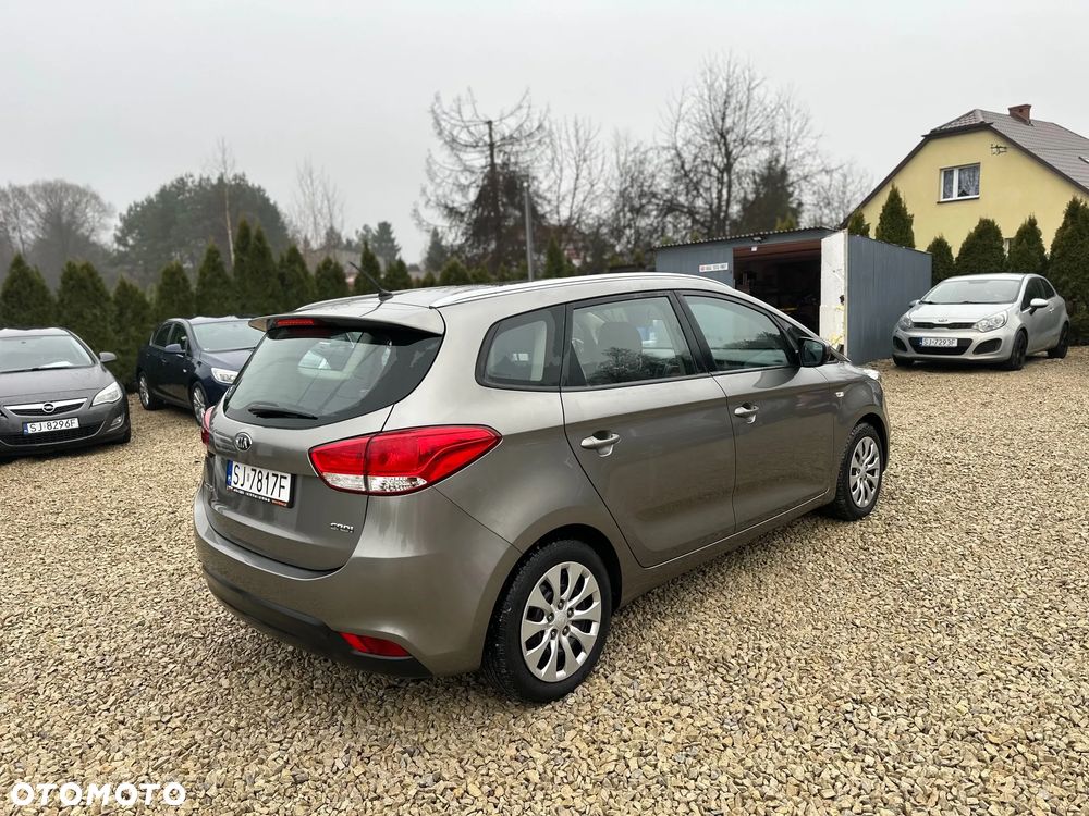 Kia Carens 1.7 CRDi 115 Dream Team Edition - 5