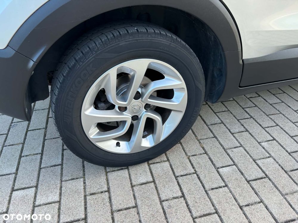Opel Crossland X - 17
