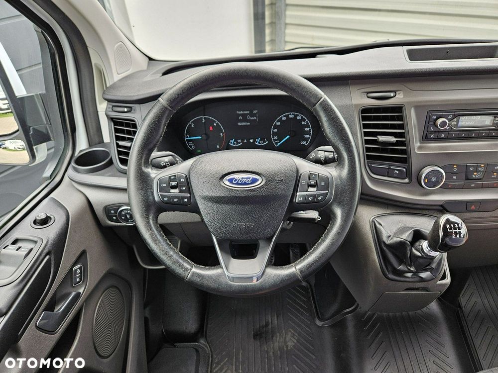 Ford Transit Custom - 8