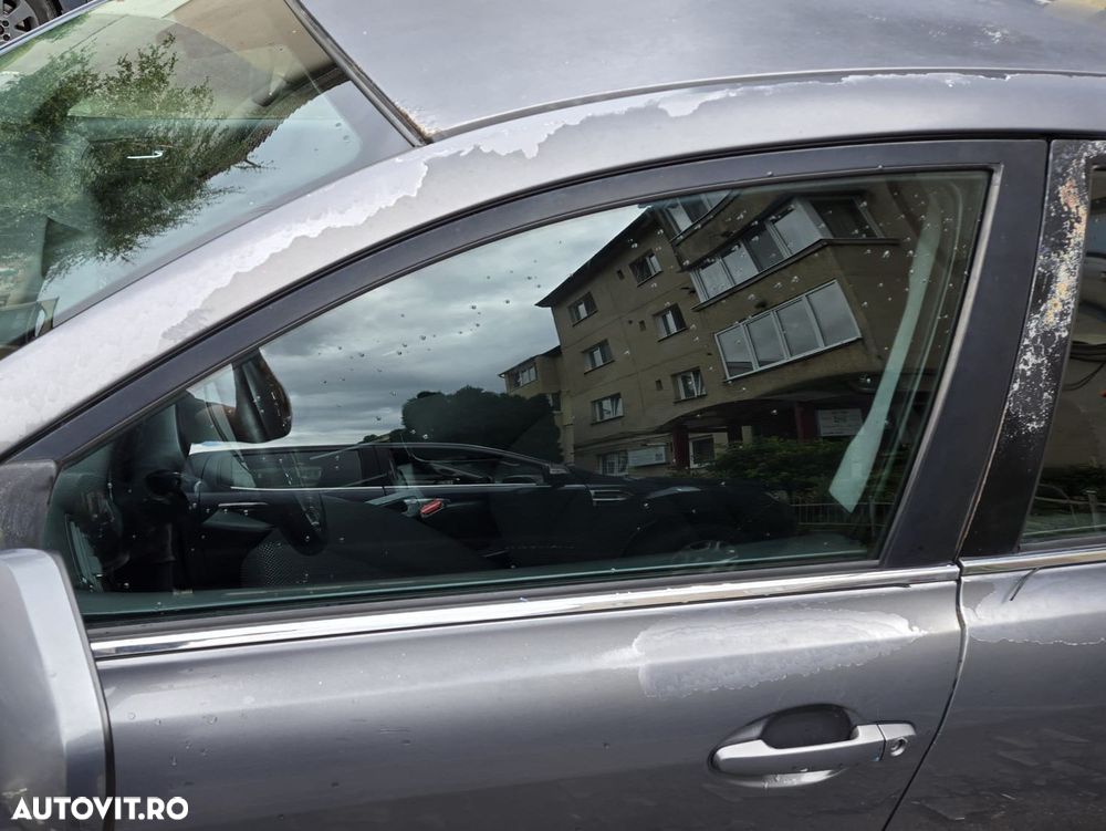 Toyota Avensis 2.0 D-4D C - 13