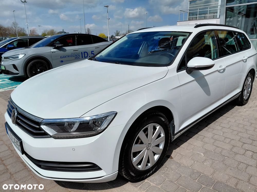 Volkswagen Passat 1.4 TSI BMT Trendline - 13