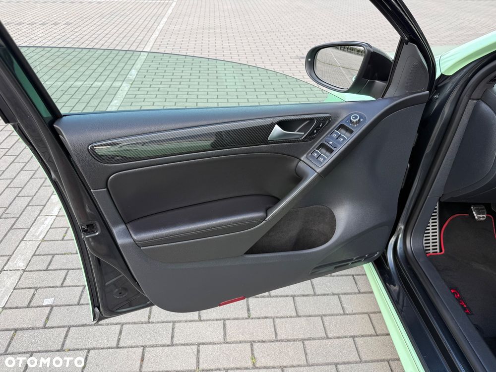 Volkswagen Golf 2.0 GTI - 16