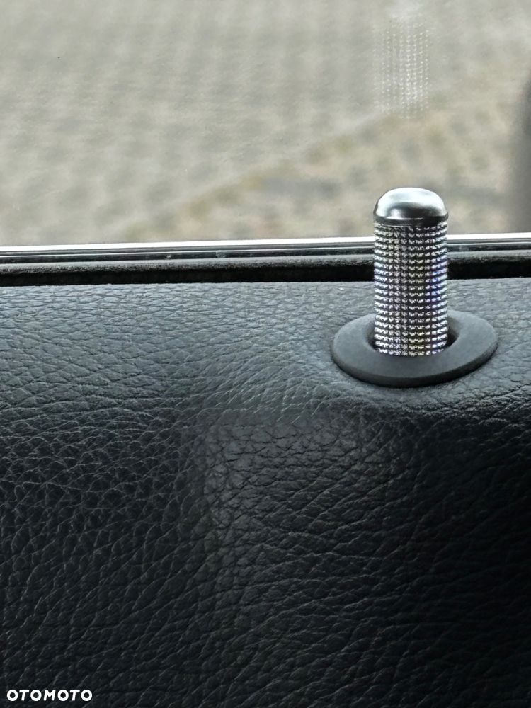 Mercedes-Benz Klasa E 220 d 4Matic 9G-TRONIC Avantgarde - 18