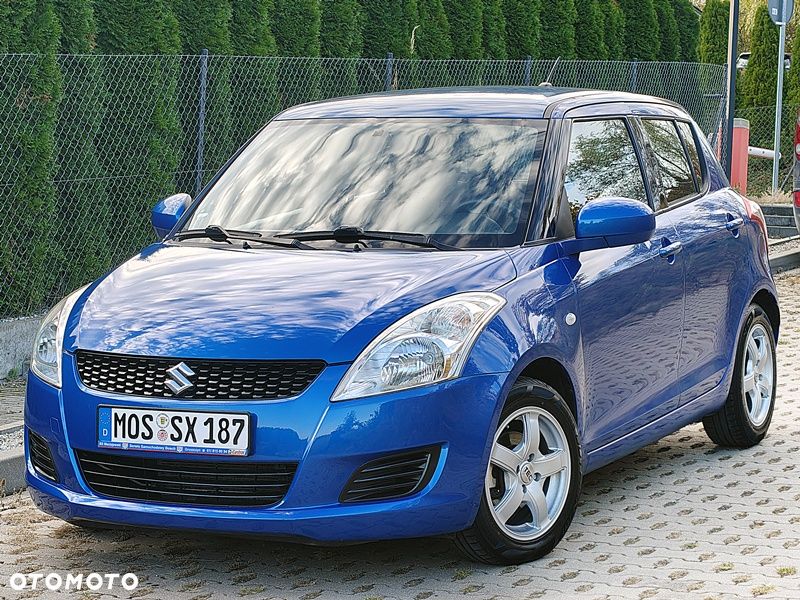 Suzuki Swift 2011 photo 2