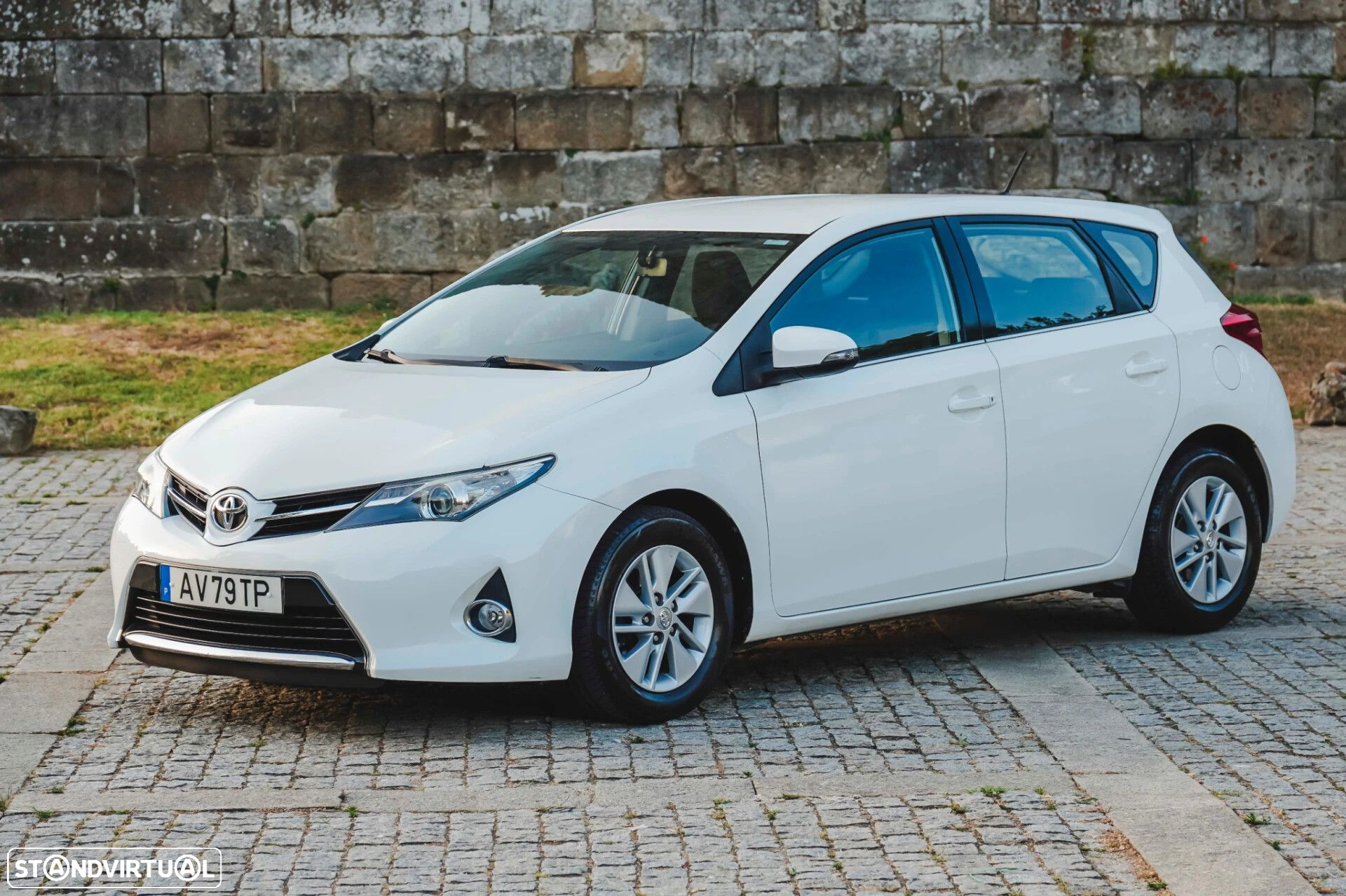 Toyota Auris 1.4 D-4D Comfort+J16+Navi - 3