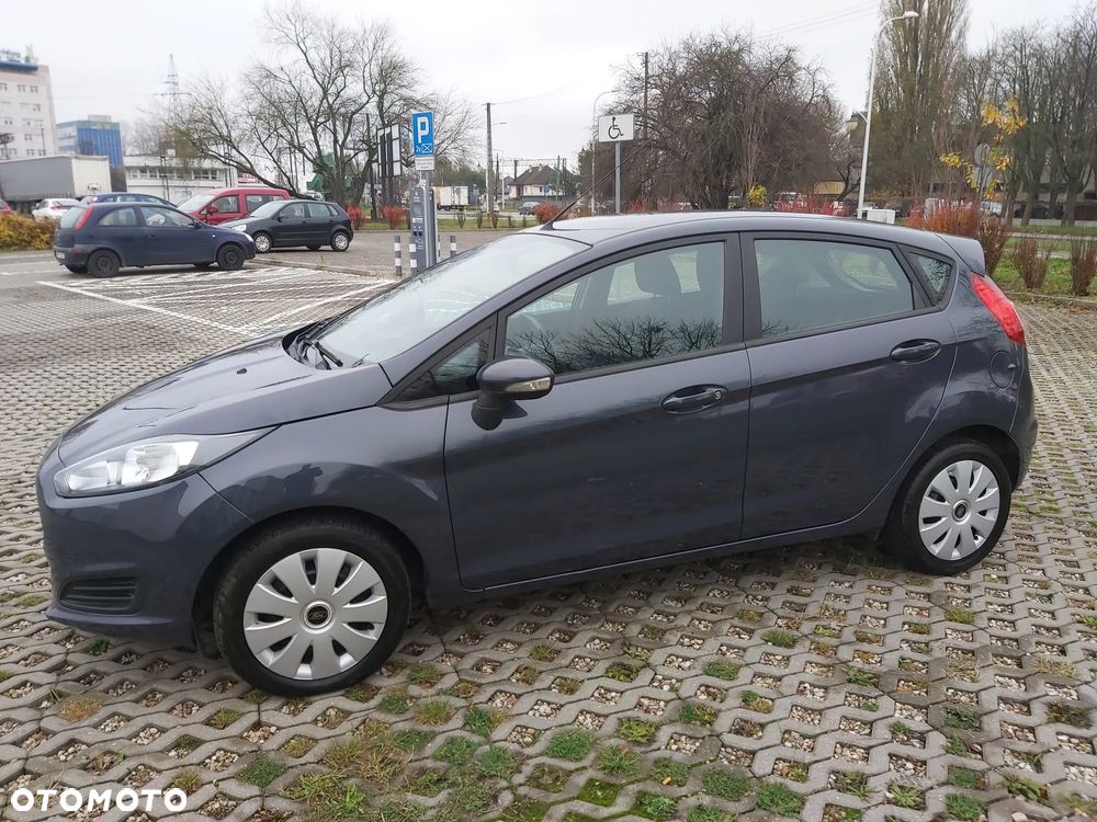 Ford Fiesta 1.5 TDCi Ambiente - 2