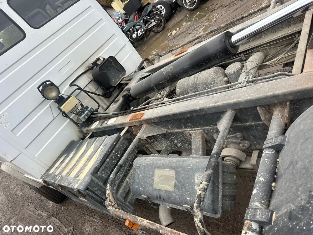 Mercedes-Benz Wywrotka Kiper Hakowiec MERCEDES VARIO 814D DMC 7,5 Tony - 9