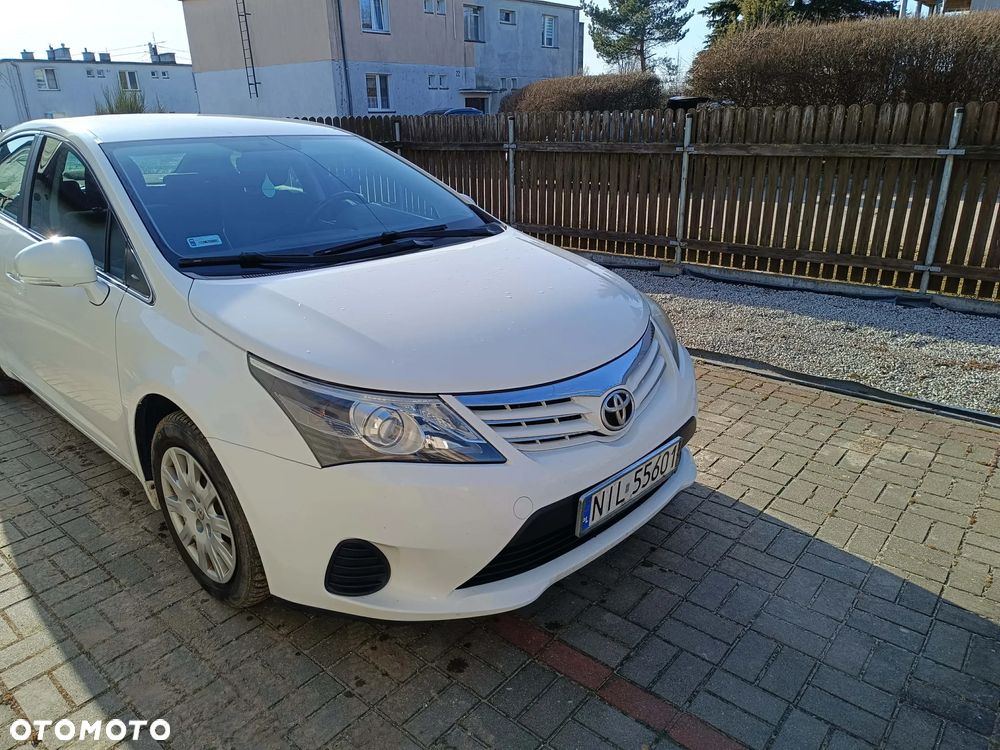 Toyota Avensis 2.0 D-4D Active - 3