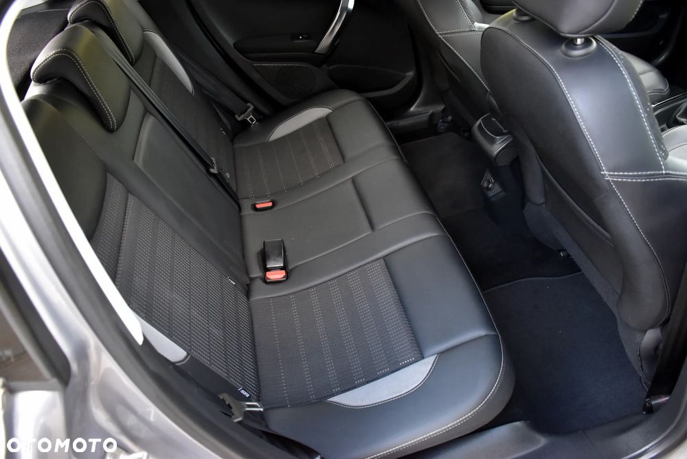 Peugeot 2008 BlueHDi 100 Allure - 8
