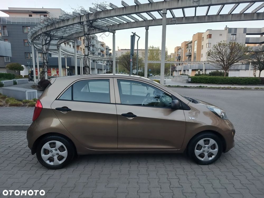 Kia Picanto 1.0 L - 4