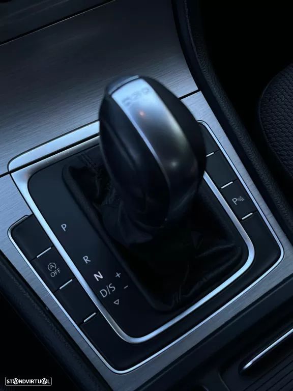 VW Golf 1.6 TDI BlueMotion DSG Comfortline - 19