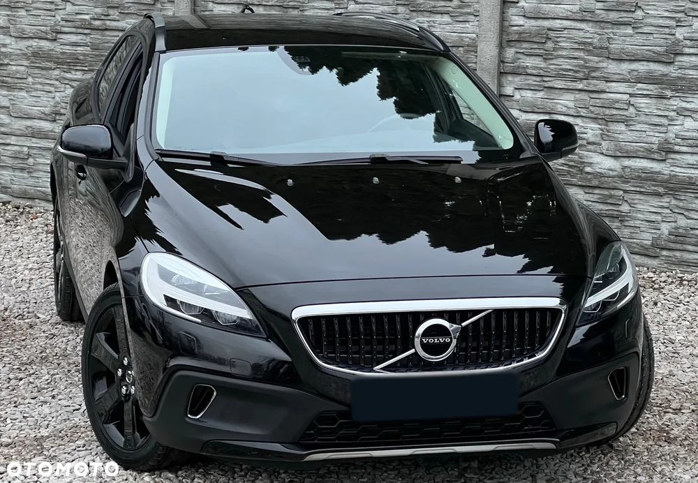 Volvo V40 Cross Country - 8