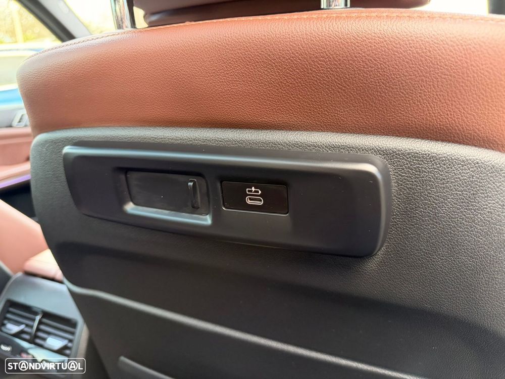 BMW X5 45 e xDrive Pack M - 30