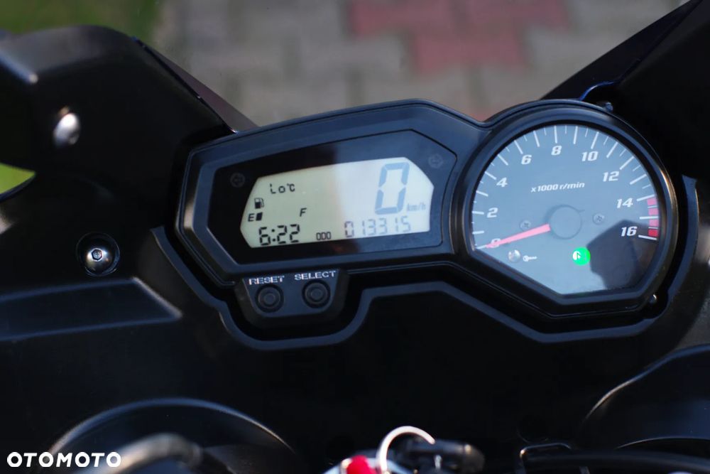Yamaha FZ6 - 18