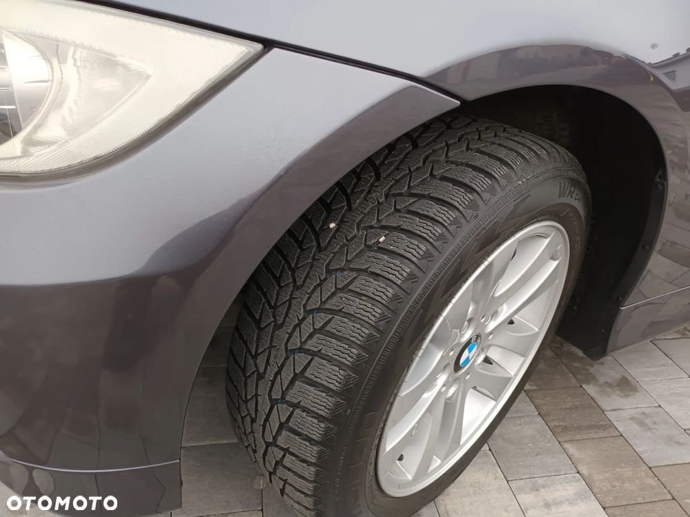 BMW Seria 3 320d - 10