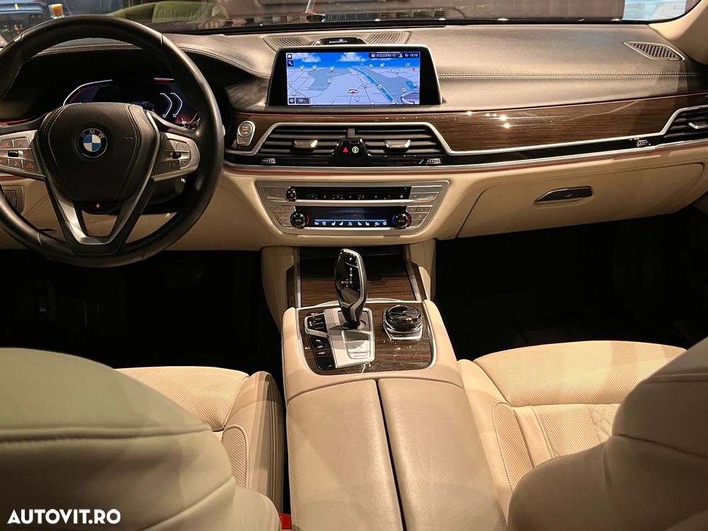 BMW Seria 7 730d xDrive - 37