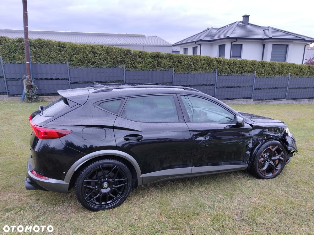 Cupra Formentor 2.0 TSI 4Drive DSG VZ Black Edition - 26