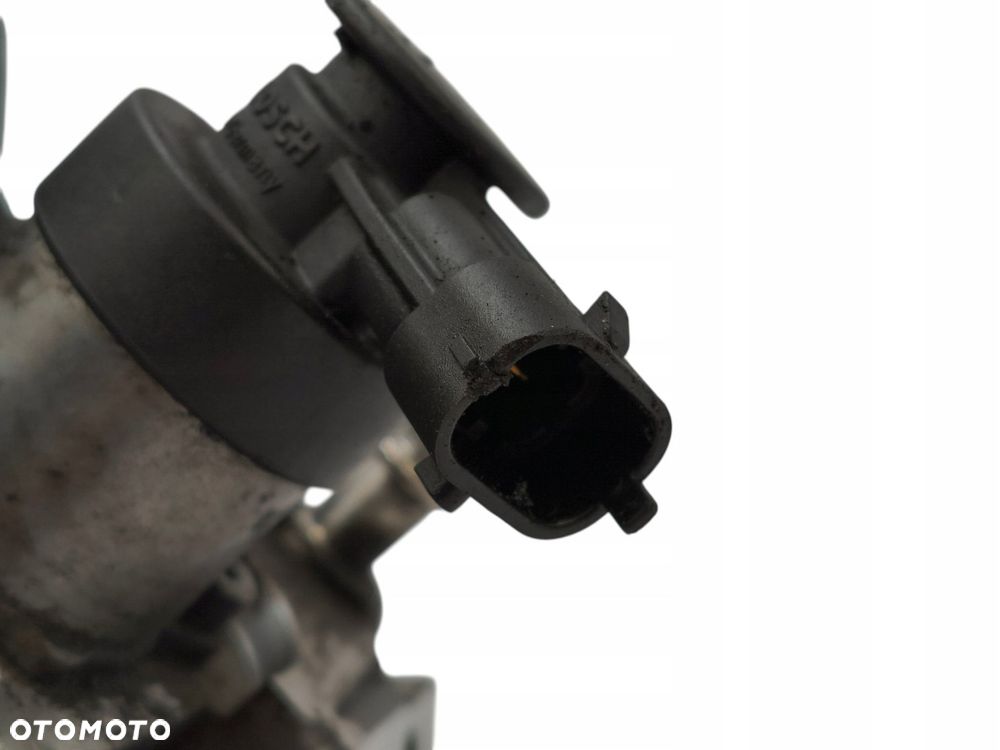 POMPA WTRYSKOWA Peugeot Partner Berlingo 1.6 HDi 9688499680 Bosch CP4 - 6