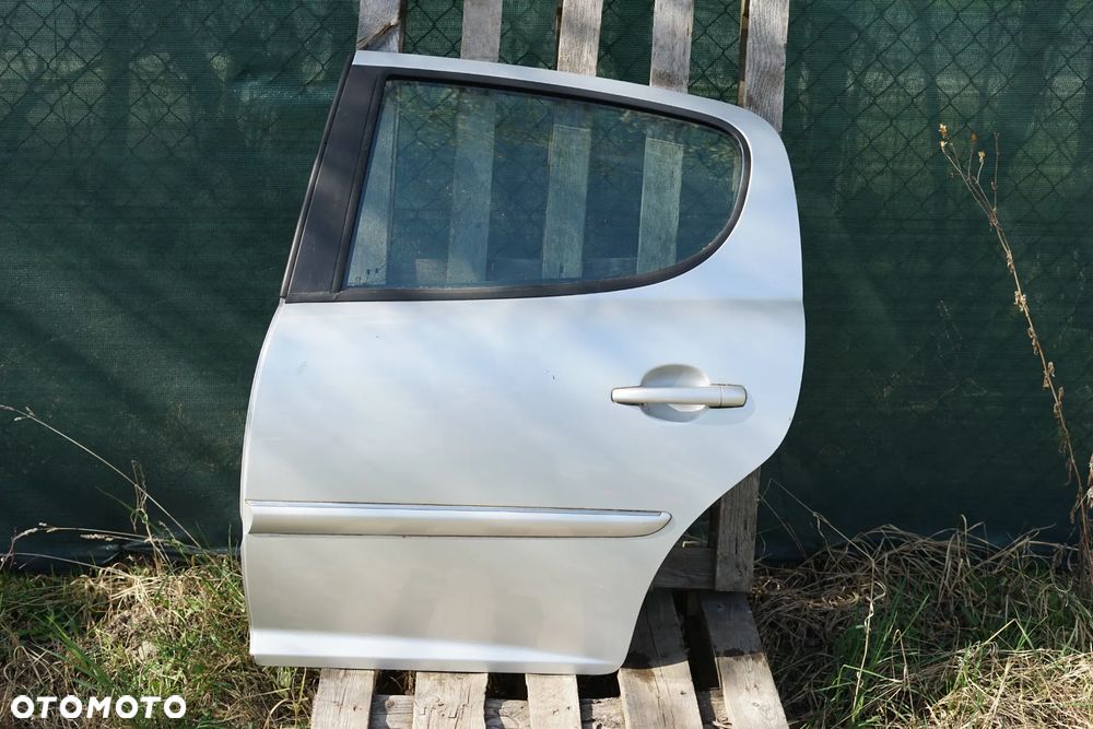 Drzwi tył tylne lewe Peugeot 207 5d HB EZRC