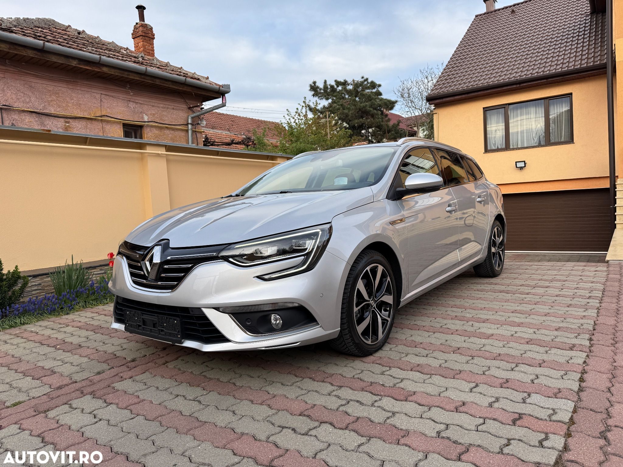 Renault Megane - 1