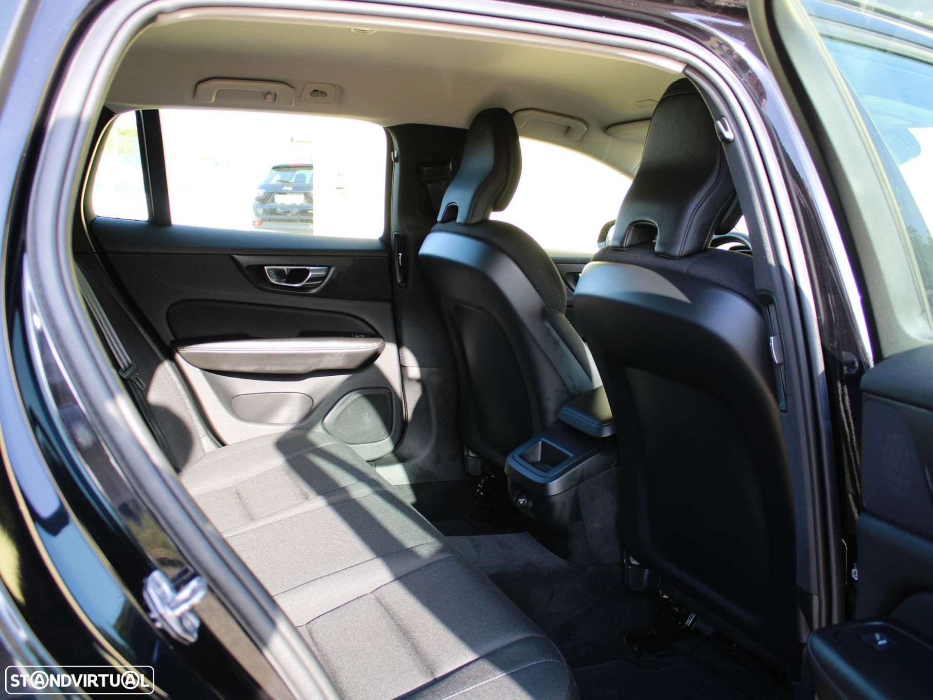 Volvo V60 2.0 D3 - 47