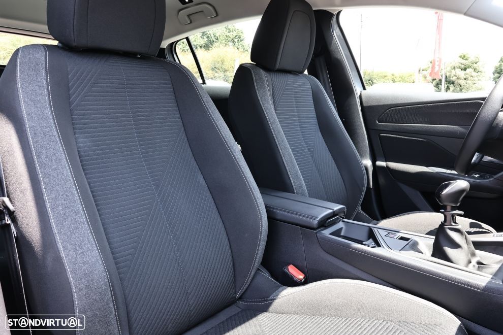 Peugeot 308 1.2 PureTech Active Pack — fotografia 10