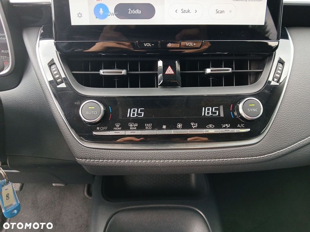 Toyota Corolla - 30