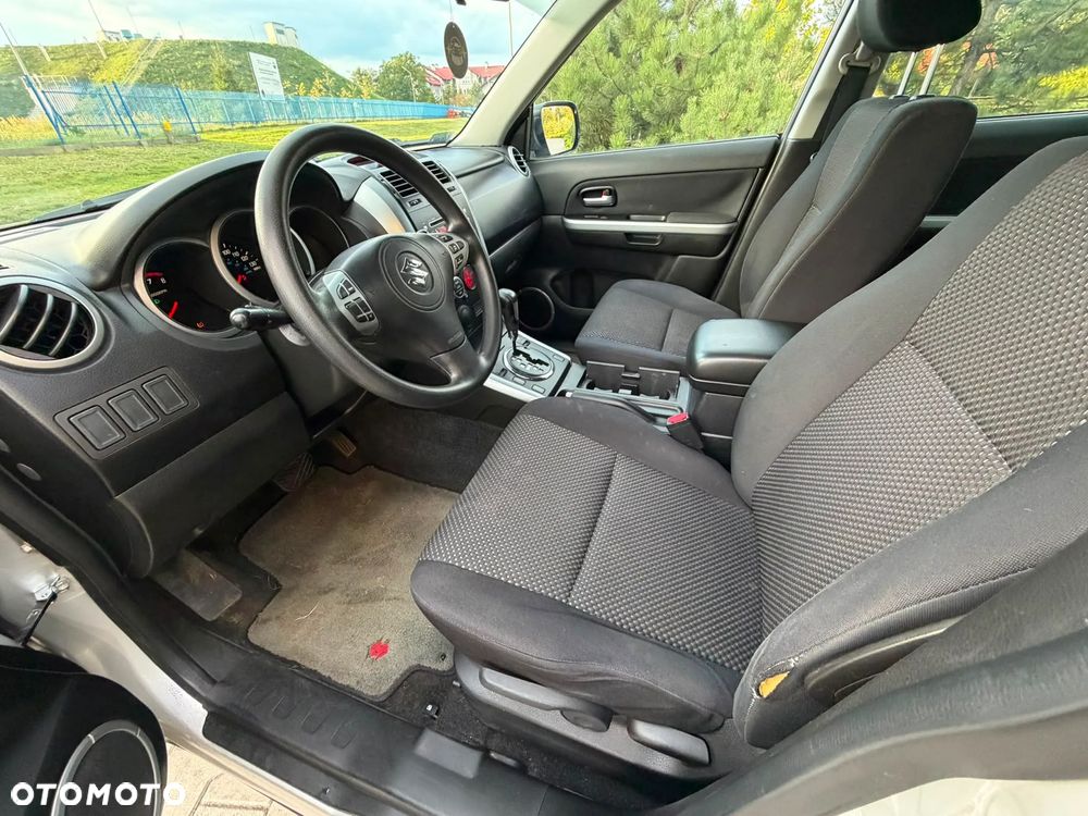 Suzuki Grand Vitara 2.7 V6 - 29