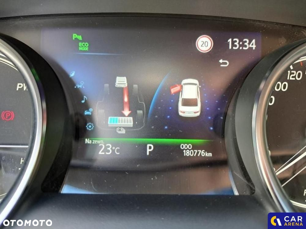Toyota Camry - 10