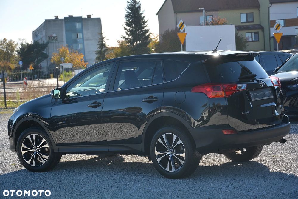 Toyota RAV4 - 6