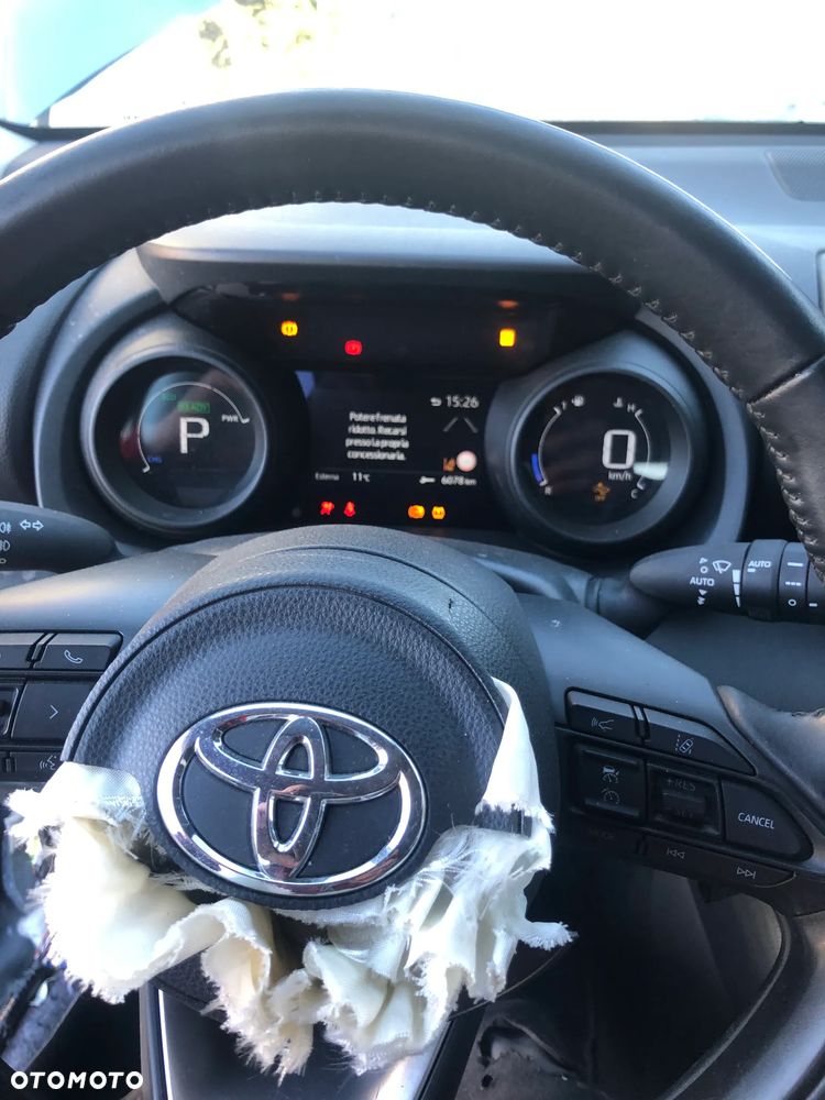 Toyota Yaris - 12