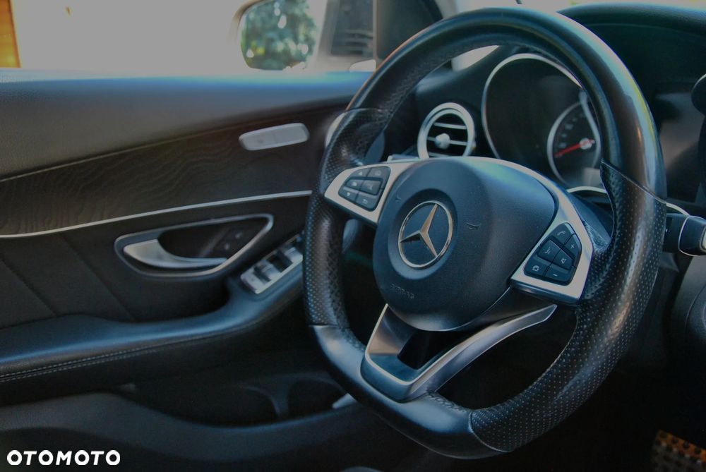 Mercedes-Benz GLC - 28