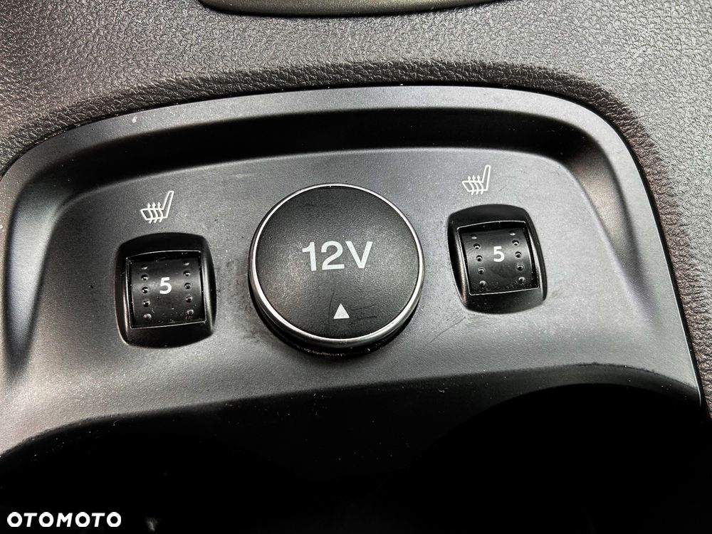 Ford Focus 1.0 EcoBoost Trend - 31