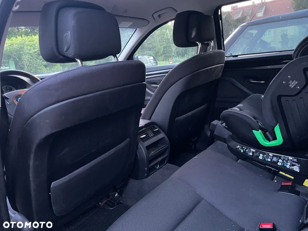 BMW Seria 5 520d - 6
