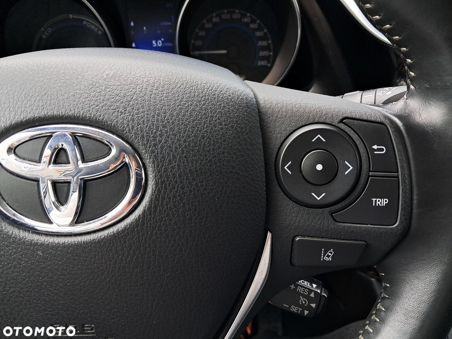 Toyota Auris - 19