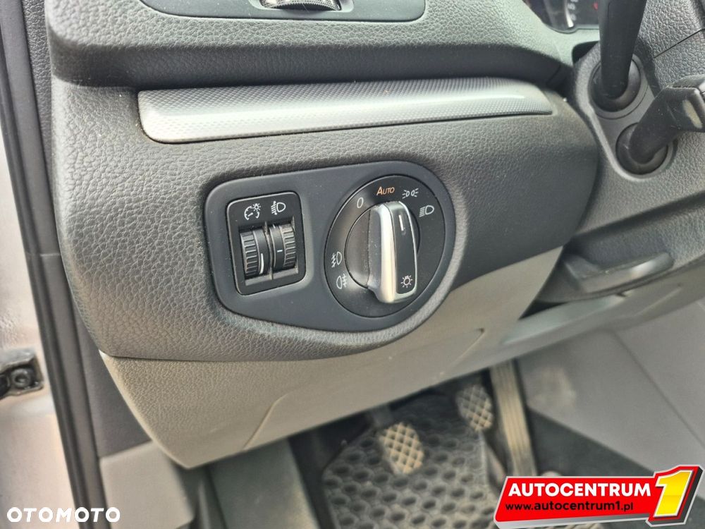 Volkswagen Sharan - 19