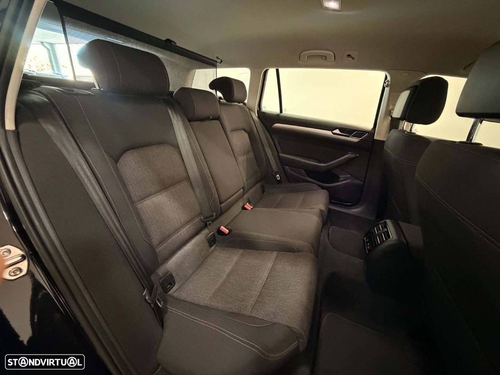 VW Passat Variant 1.6 TDI Confortline - 11