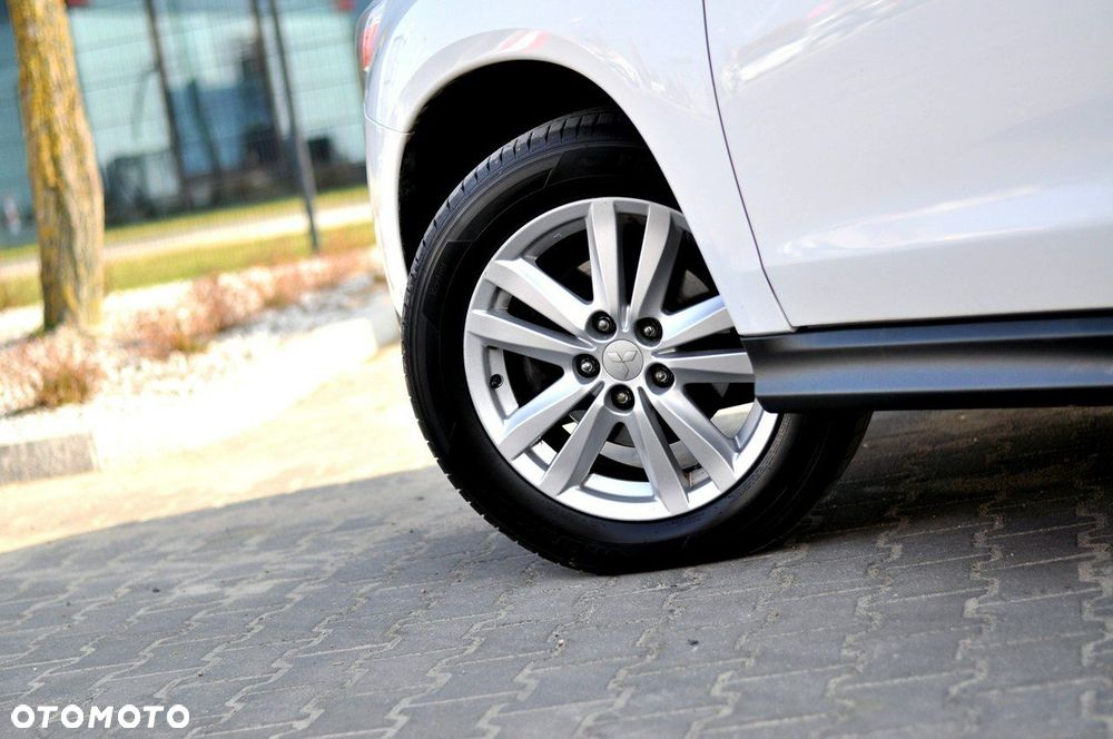 Mitsubishi ASX - 16