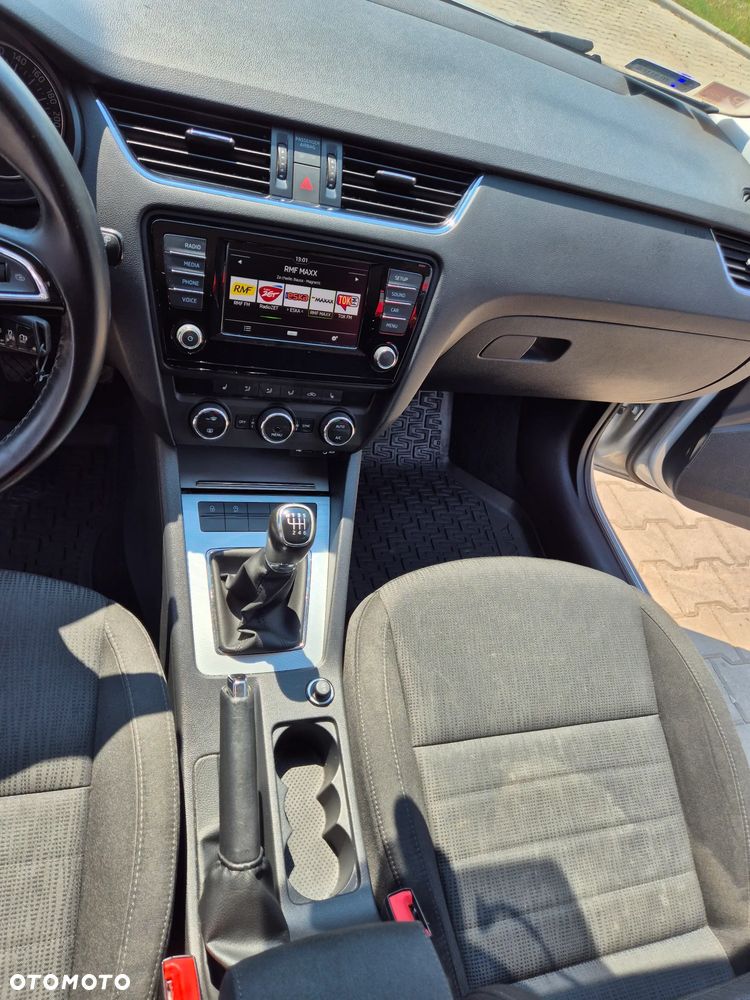 Skoda Octavia 2.0 TDI Style - 27
