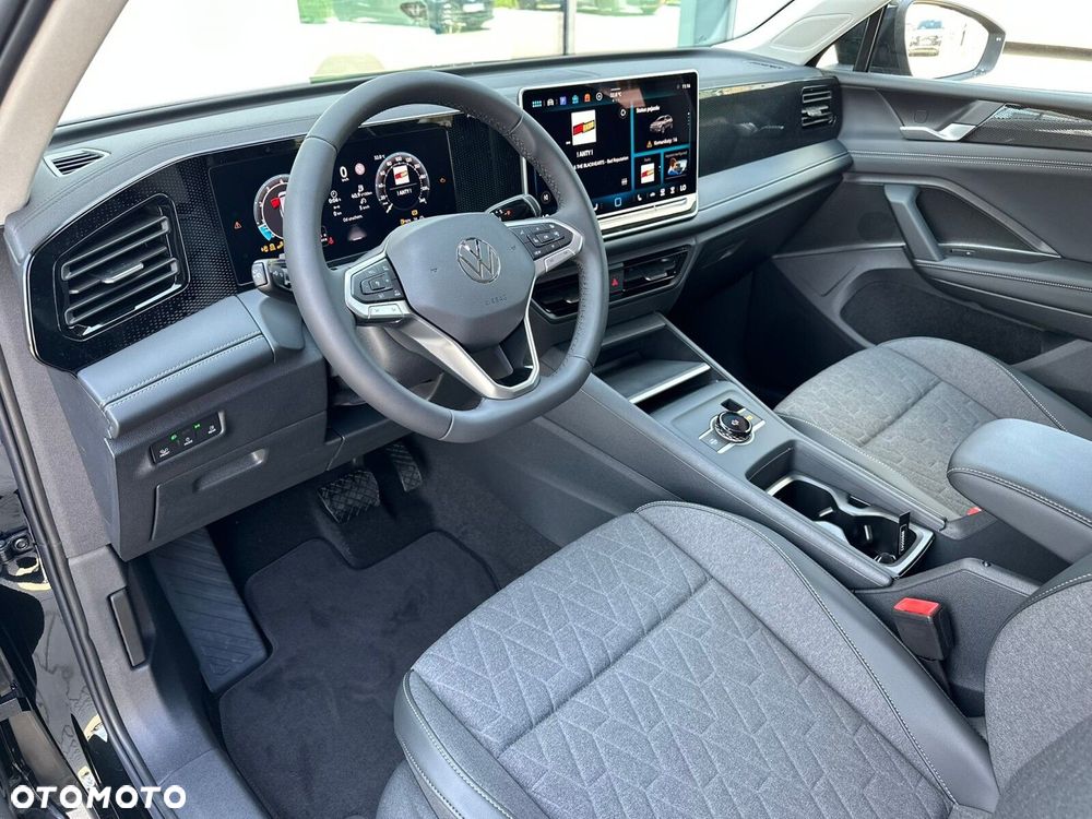 Volkswagen Tiguan - 13