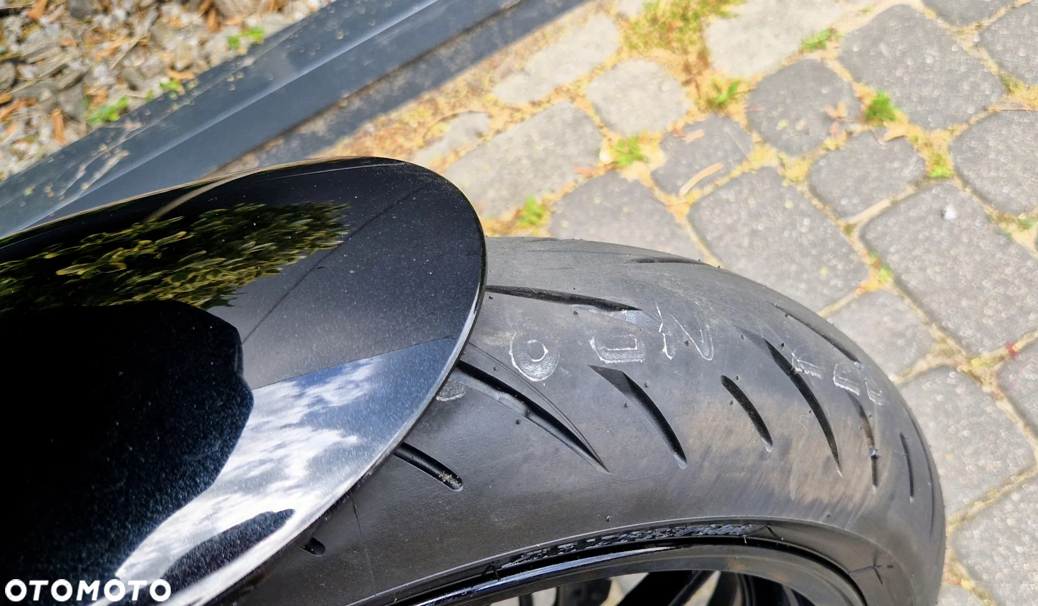 Kawasaki Ninja 1000 SX - 16