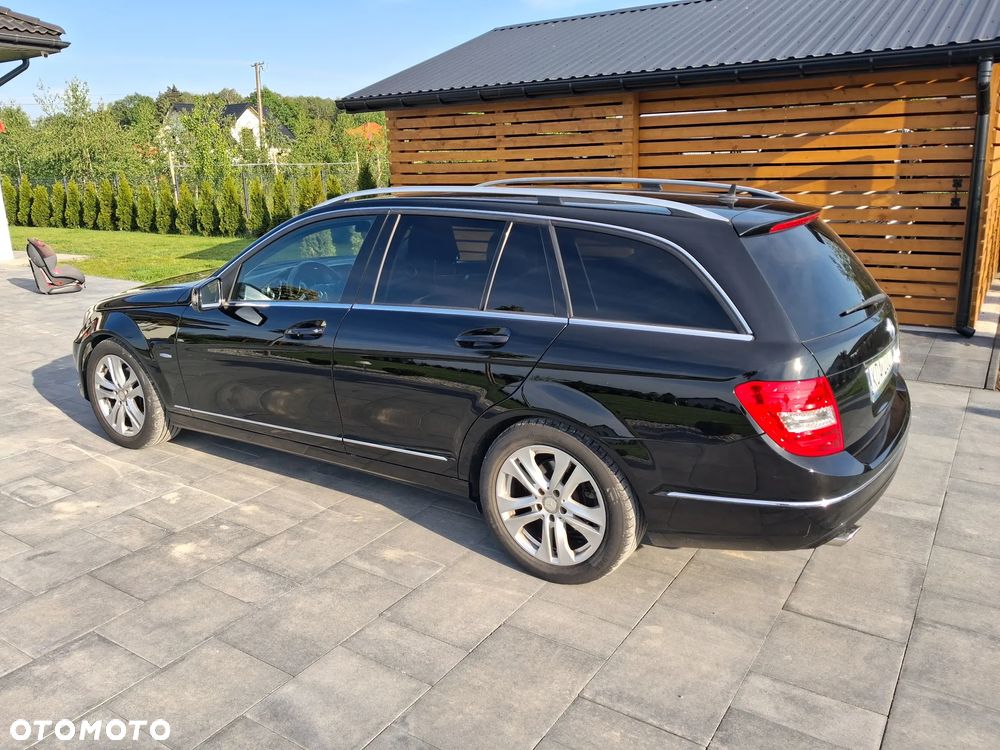 Mercedes-Benz Klasa C 220 CDI BlueEff Edition Avantgarde - 2
