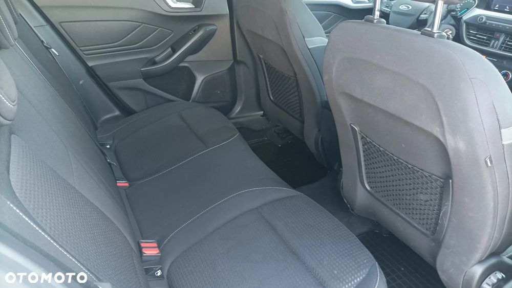 Ford Focus 1.5 EcoBlue Titanium - 11