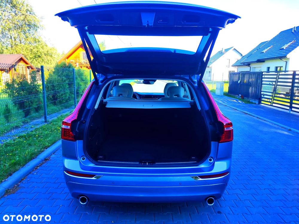 Volvo XC 60 B4 D AWD Momentum Pro - 3