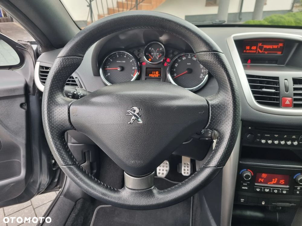 Peugeot 207 CC 1.6 Intense - 13