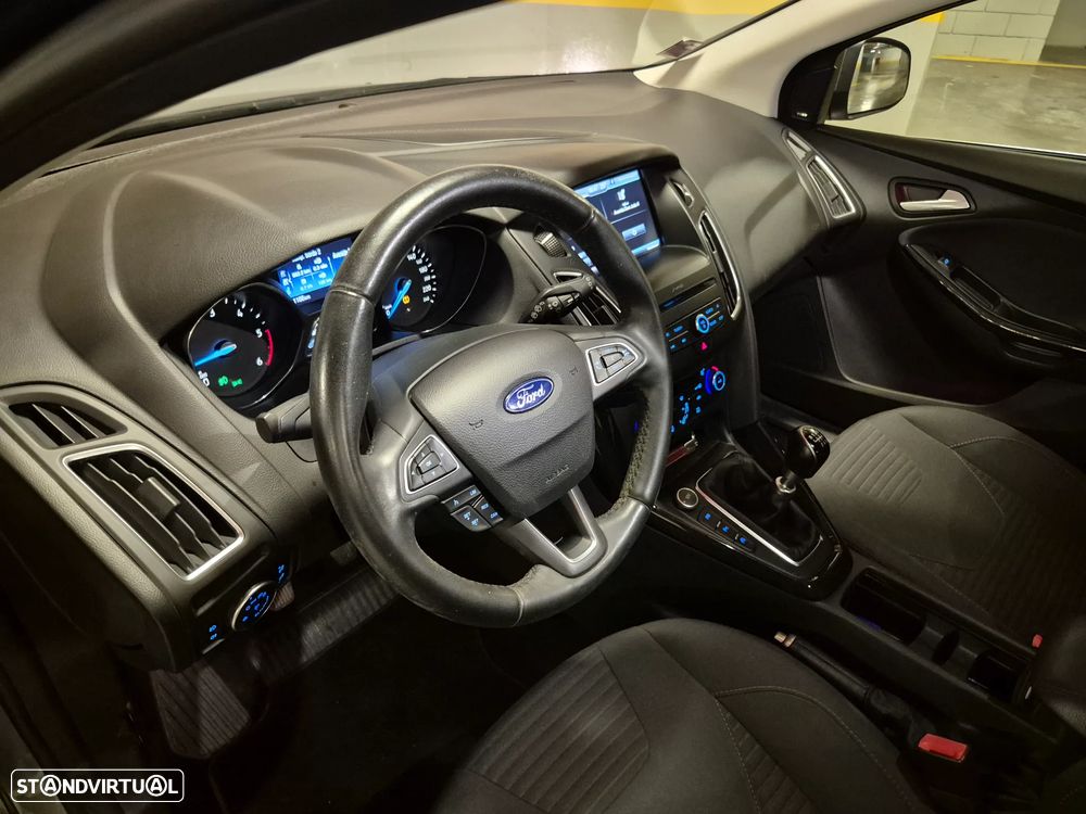 Ford Focus 1.5 TDCi Titanium - 35