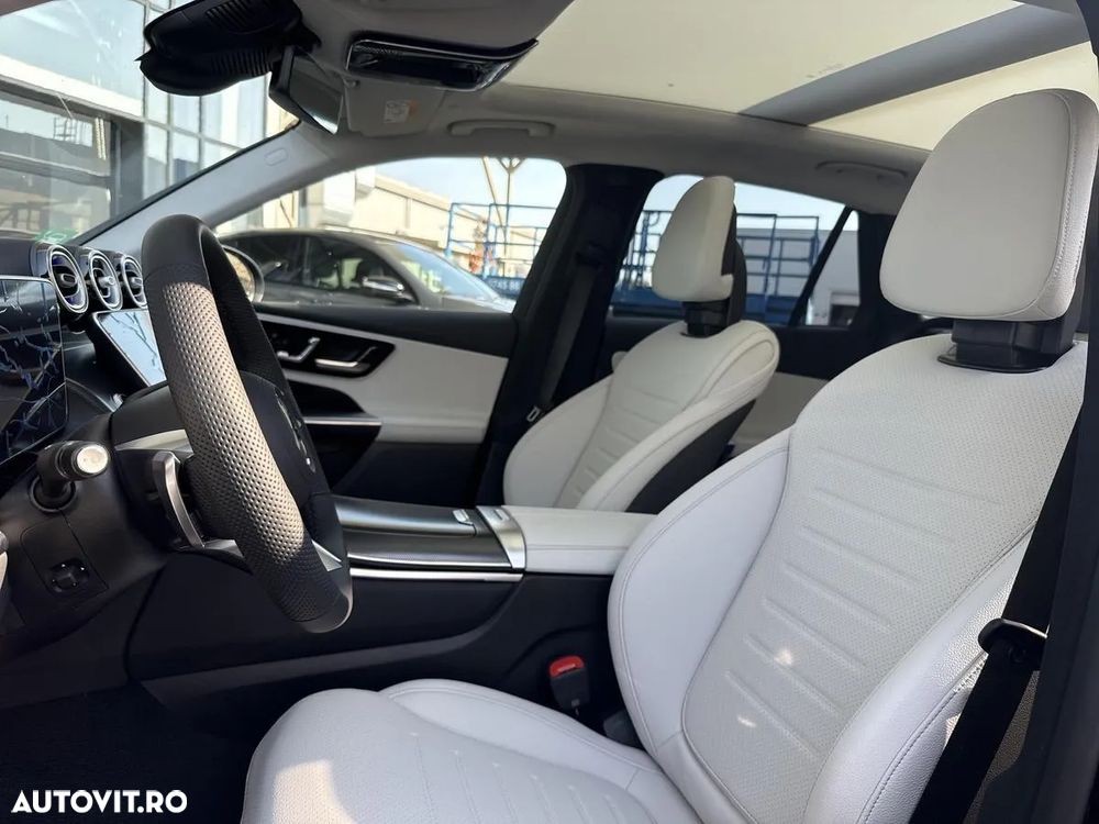 Mercedes-Benz GLC 300 e 4MATIC - 12